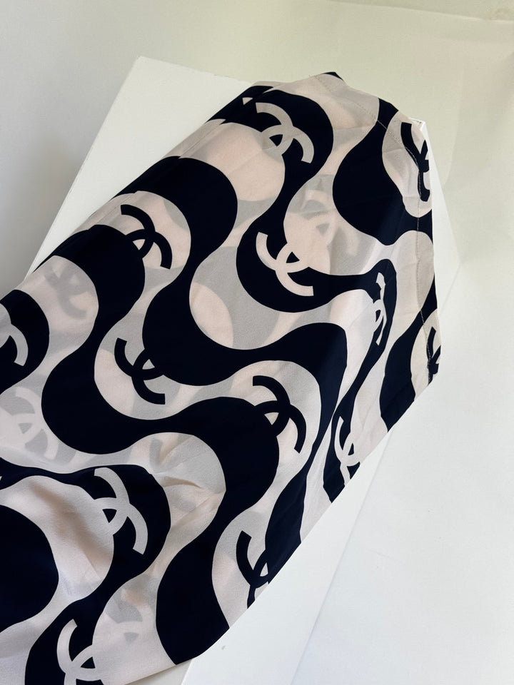 Chanel 2021 Black & White Silk Wave Shirt & Pants Set
