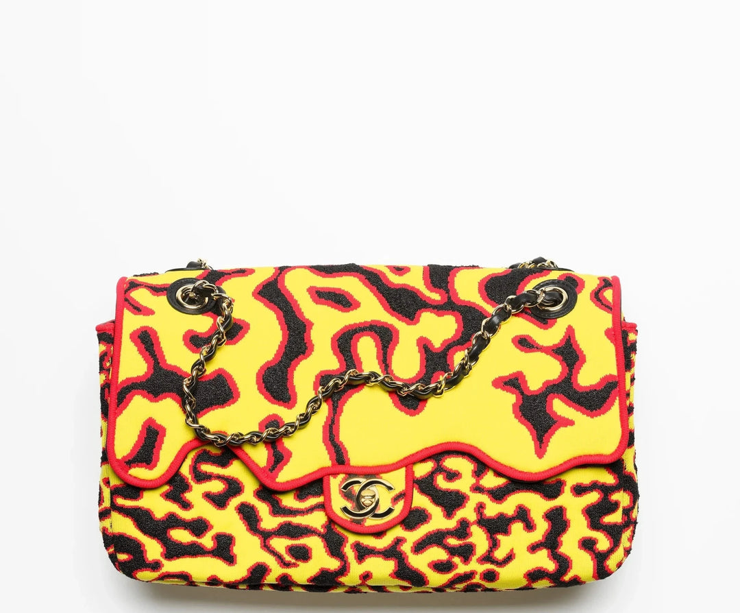 Chanel Maxi Runway Flap Bag in Yellow, Red & Black Mixed Fibers Gold Hardware Métiers d’Art 2026