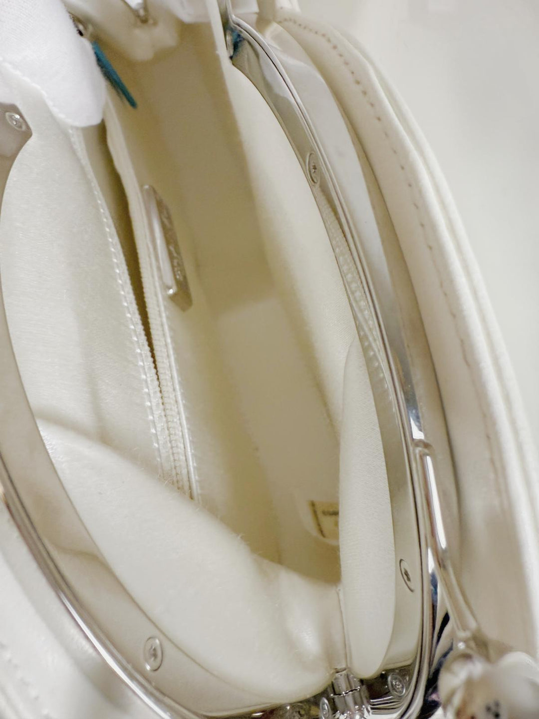 Chanel White Plexiglass Brasserie Gabrielle Plate Minaudière