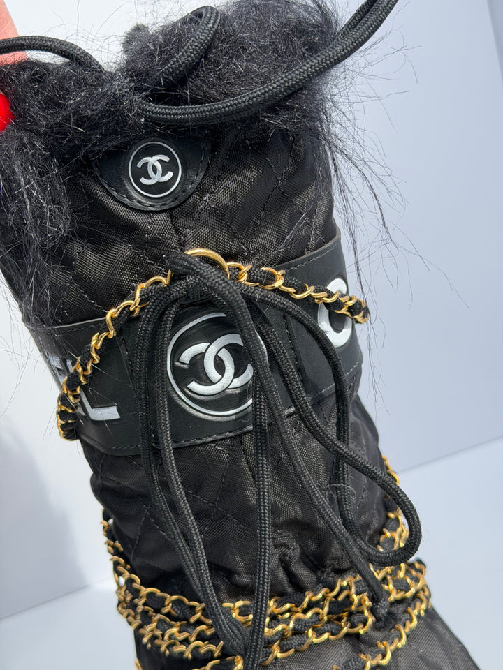 Chanel Apres Ski Moon Boots Black White 1993