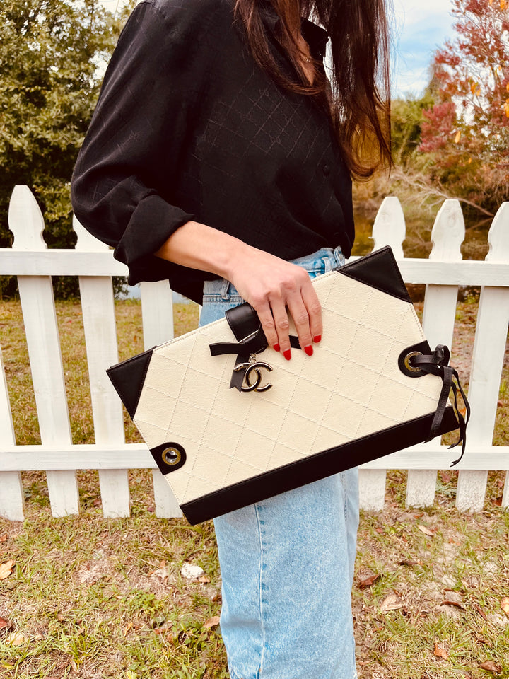 CHANEL CAVIAR LEATHER PORTFOLIO CLUTCH BAG