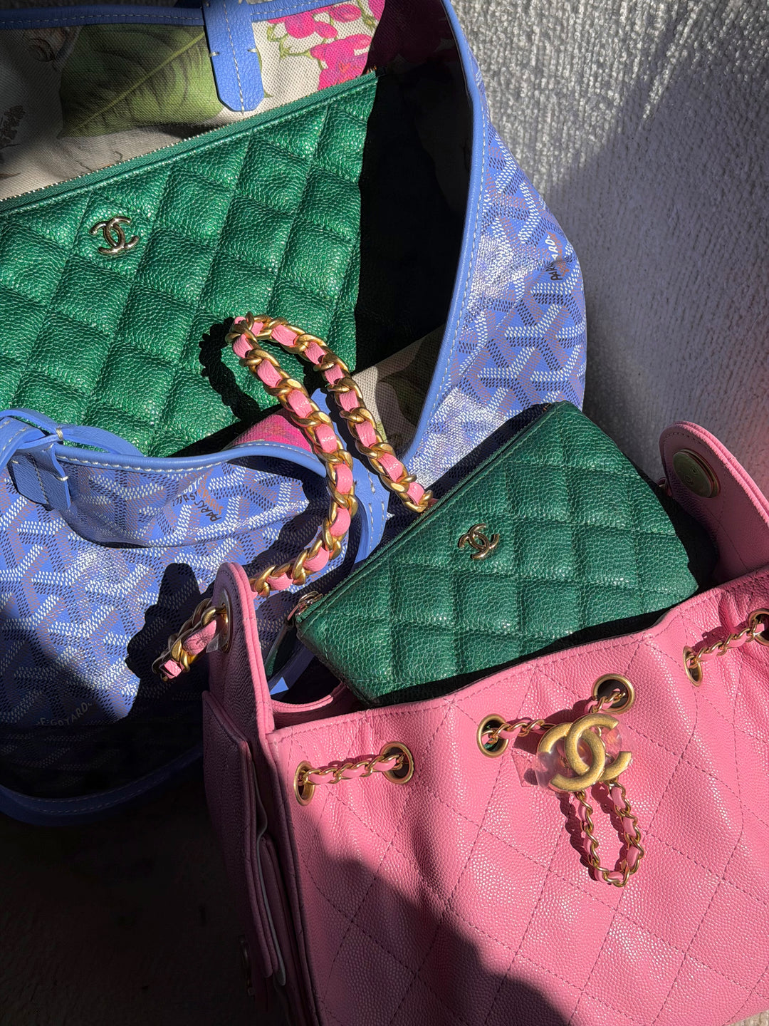 Chanel Mini 25 Hobo Bag Caviar Leather Bubblegum Pink Antique Gold Hardware 2026
