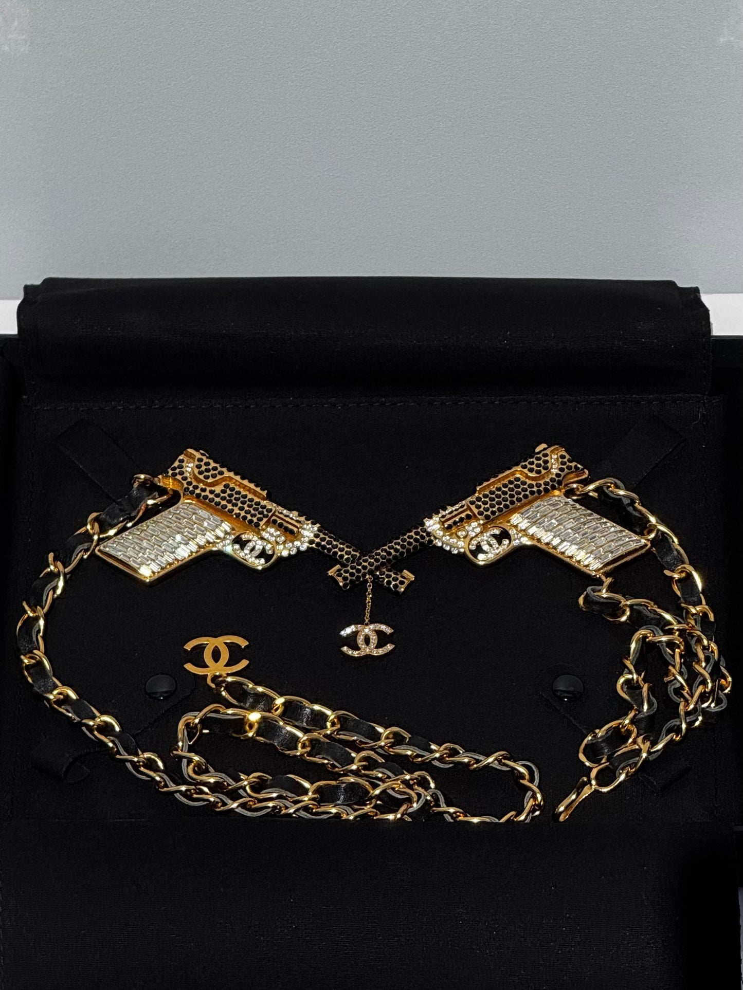 Chanel Vintage Pistols Belt Or Necklace