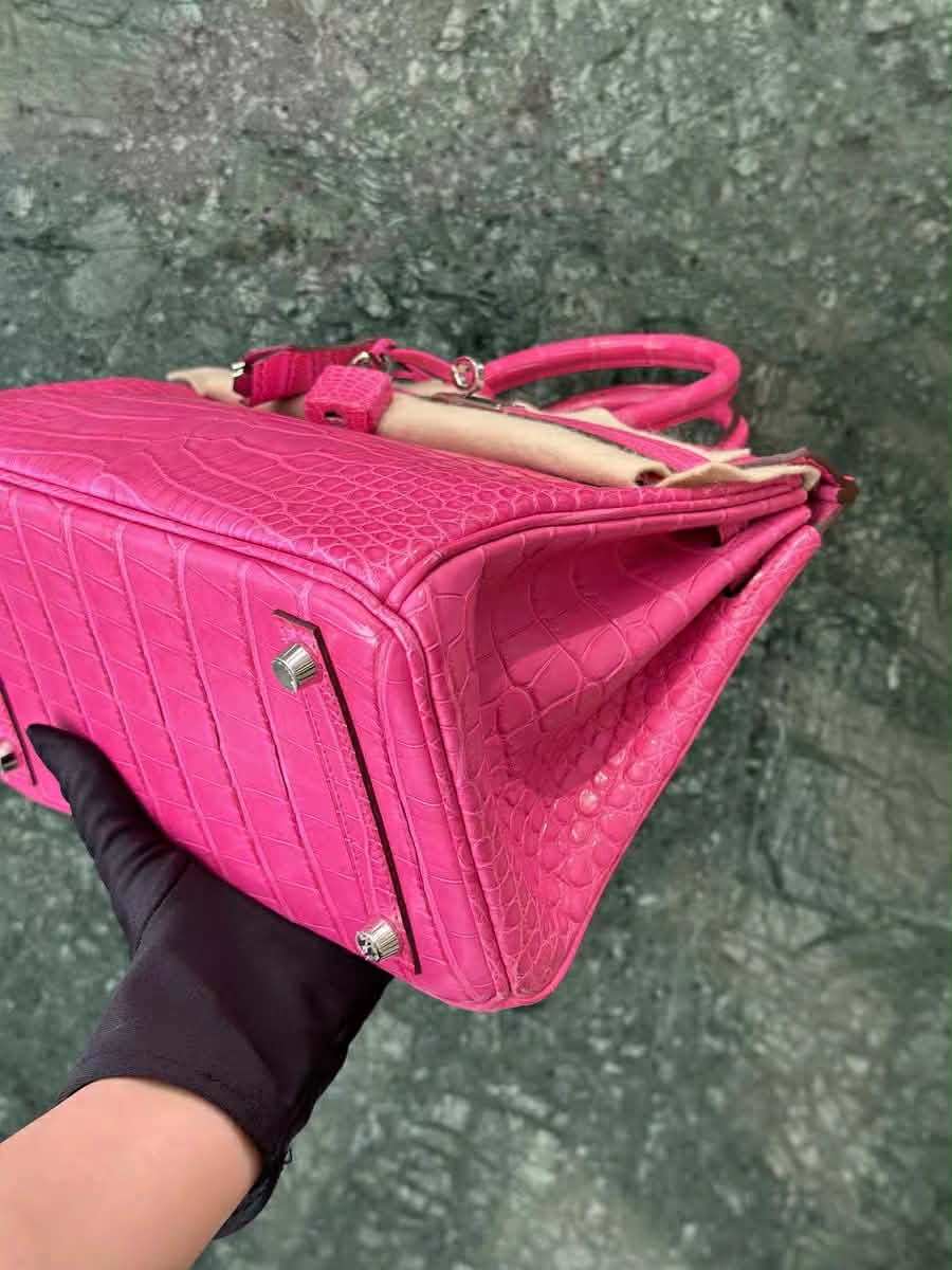 Hermès Birkin 25 Matte Alligator Rose Shocking Palladium Hardware