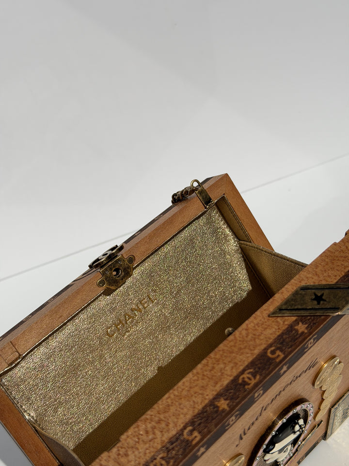 Chanel Havana By Night Cigar Box Minaudière 2017