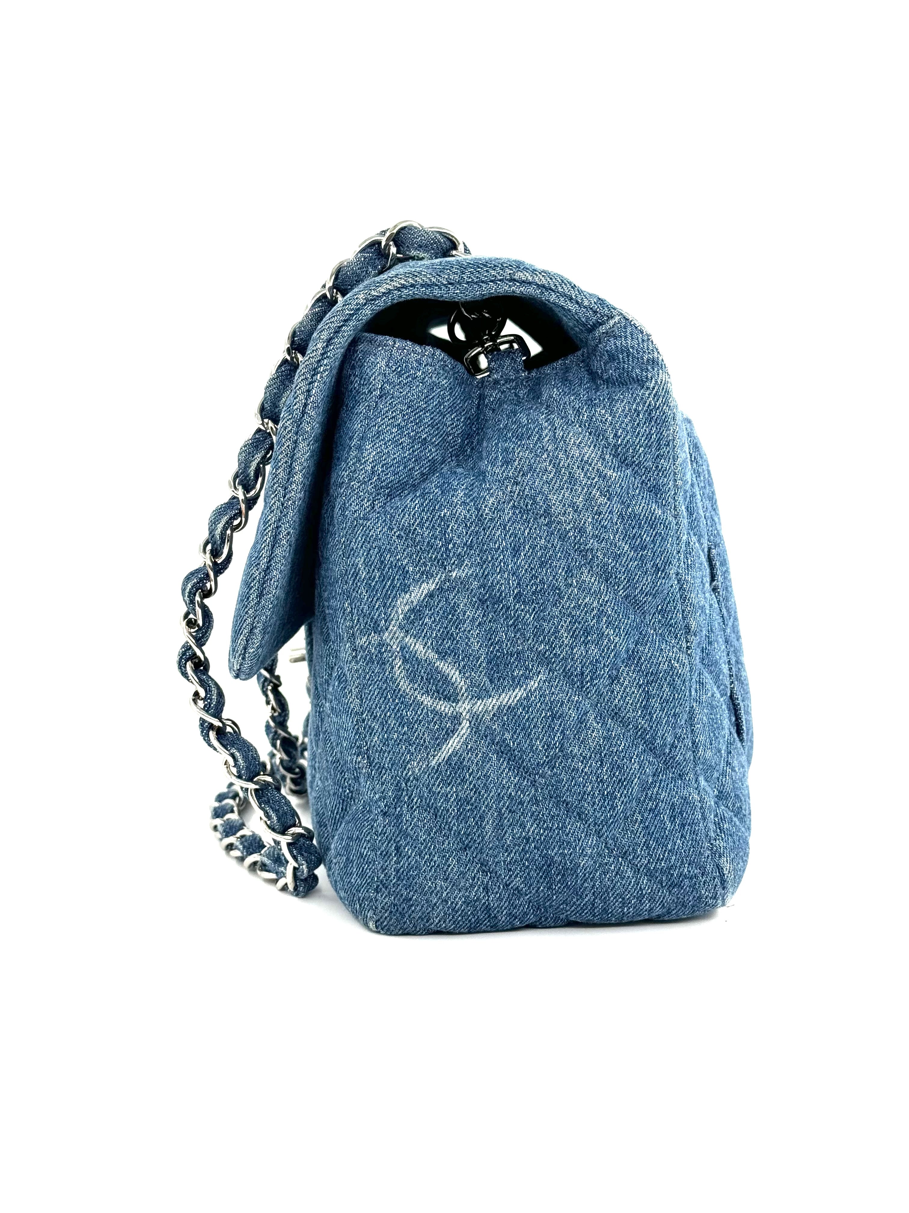 ココビーチ 25S◆送料込【CHANEL】フラップバッグ printed denim フラップ バッグ、プリント デニム、ホワイト & ブルー