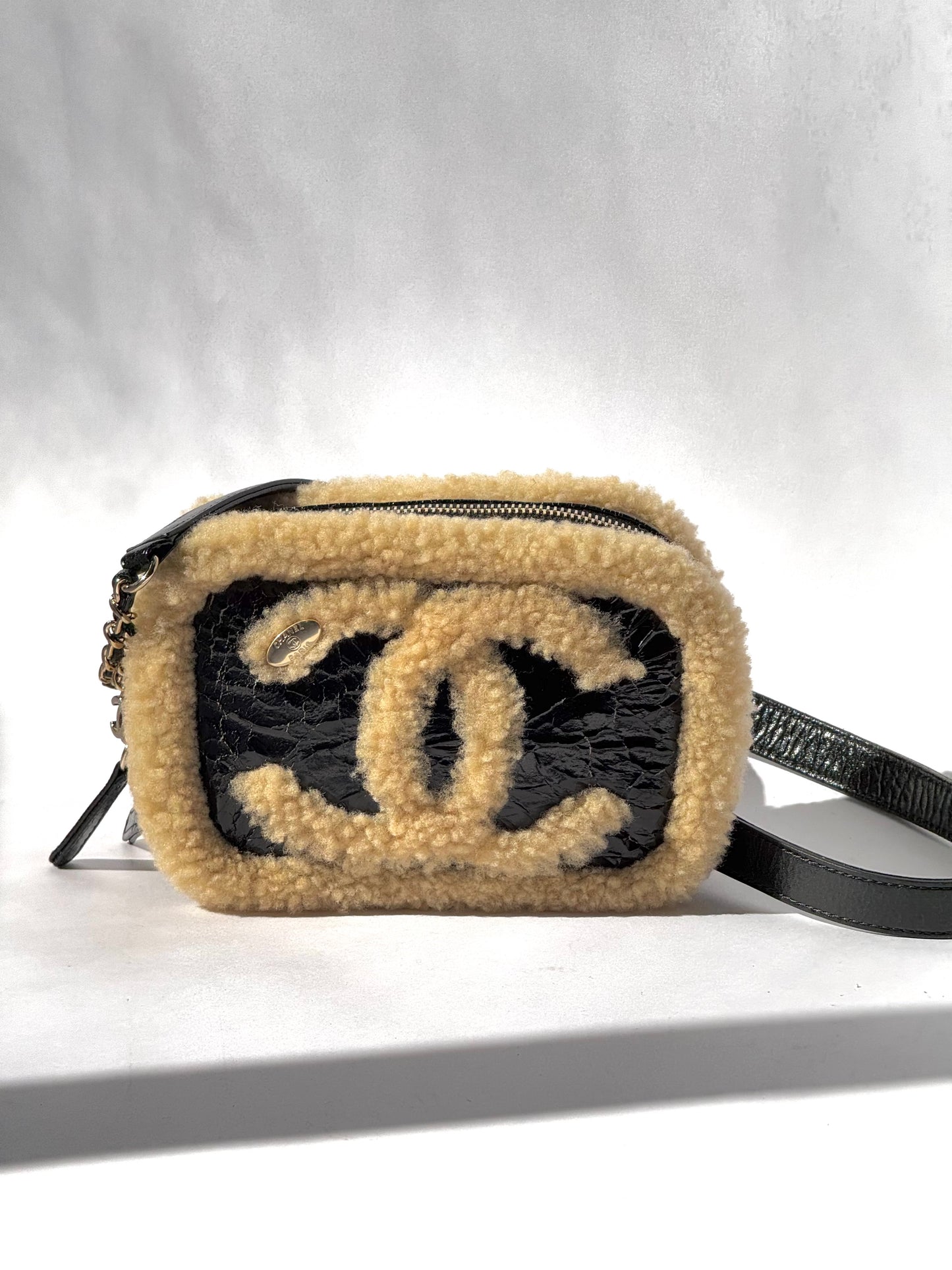 Chanel Shiny Crumpled Sheepskin Shearling CC Mania Waist Bag