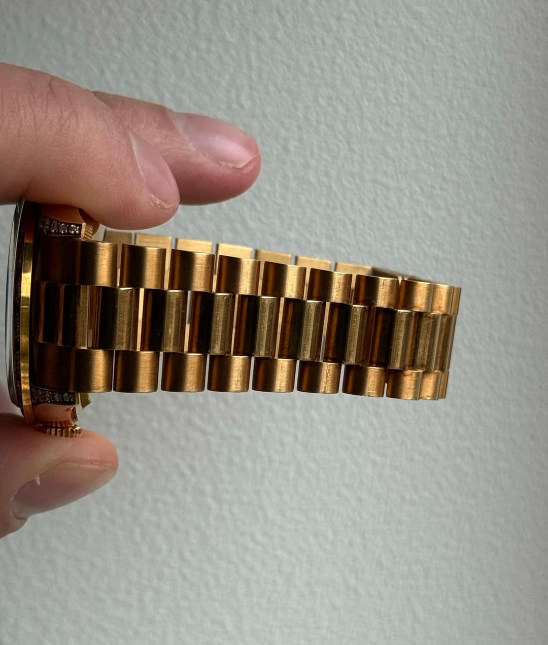 Vintage 1990 Rolex Day-Date 36mm Yellow Gold, Ruby String Dial Diamond Watch