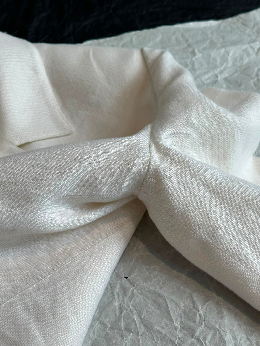Chanel CC Logo White Linen Runway Jacket 1995