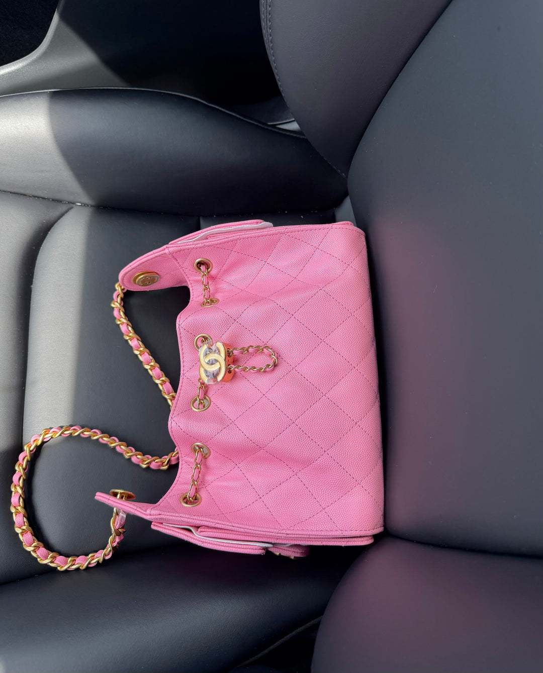 Chanel Mini 25 Hobo Bag Caviar Leather Bubblegum Pink Antique Gold Hardware 2026