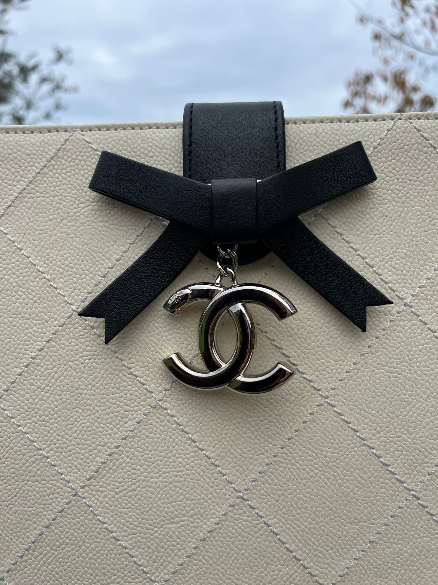 CHANEL CAVIAR LEATHER PORTFOLIO CLUTCH BAG