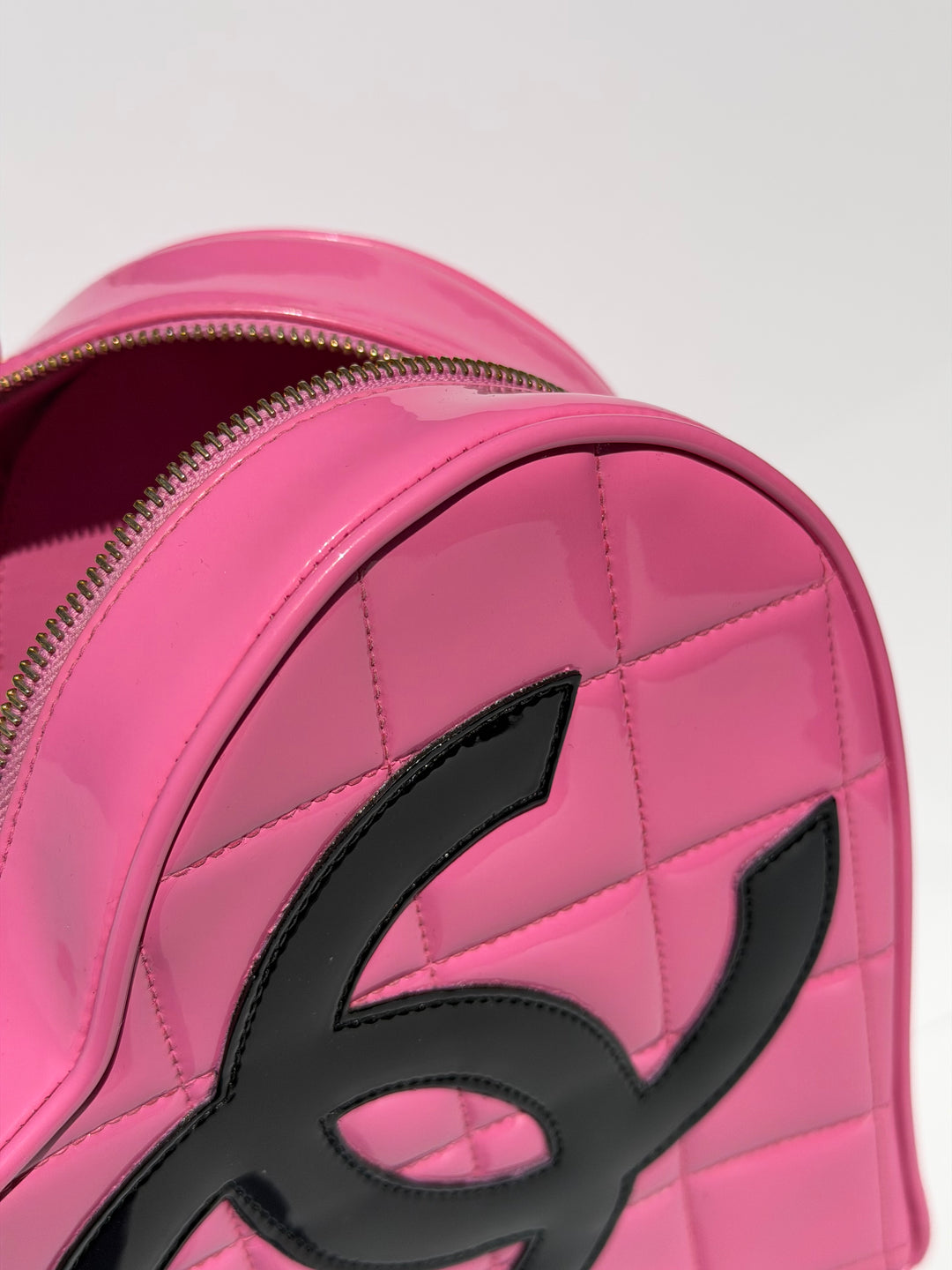 Chanel Barbie Pink Heart Vanity Bag 24K Gold-Plated Hardware 1995