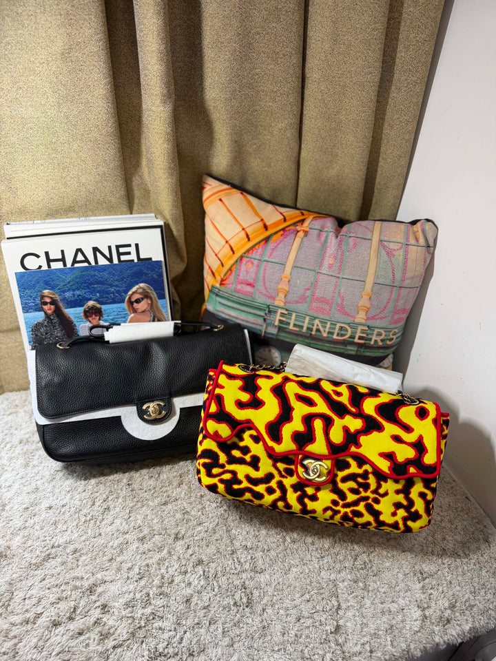 Chanel Maxi Flap Bag Black Grained Calfskin Gold Tone Hardware Métiers D’Art 2026