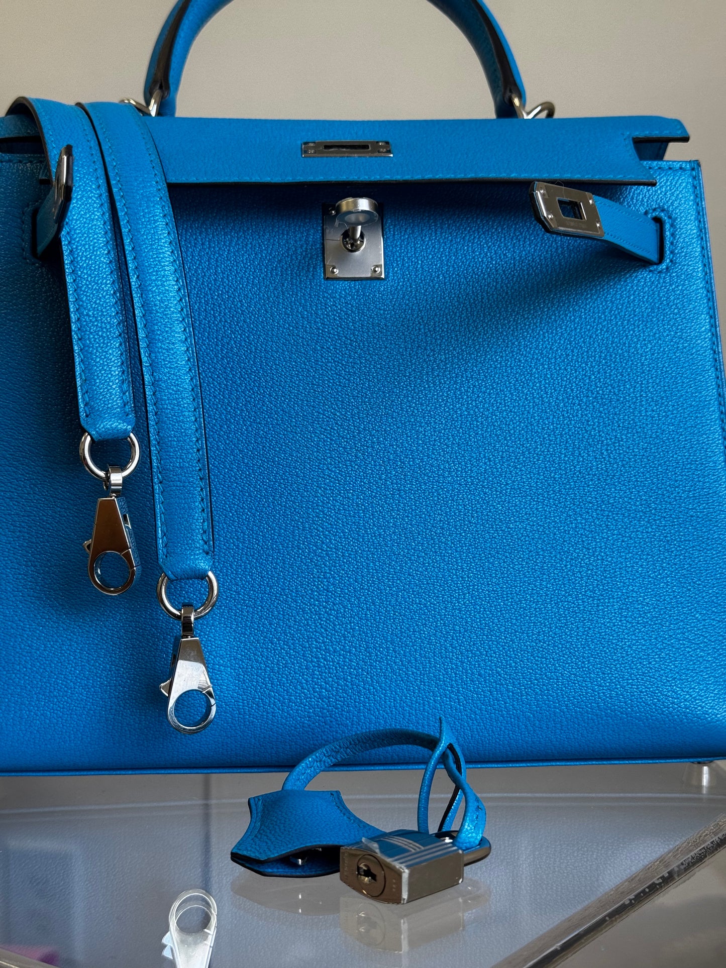 Hermes Bleu Frida Chèvre Kelly 25 Sellier
