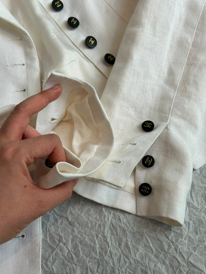 Chanel CC Logo White Linen Runway Jacket 1995
