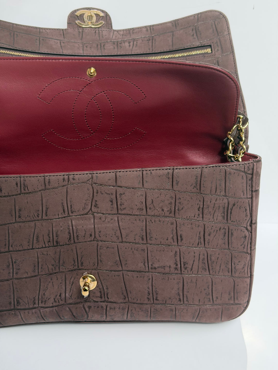 Chanel Maxi Flap Bag Brown Croc-Embossed Suede Calfskin Gold Tone Hardware 2026