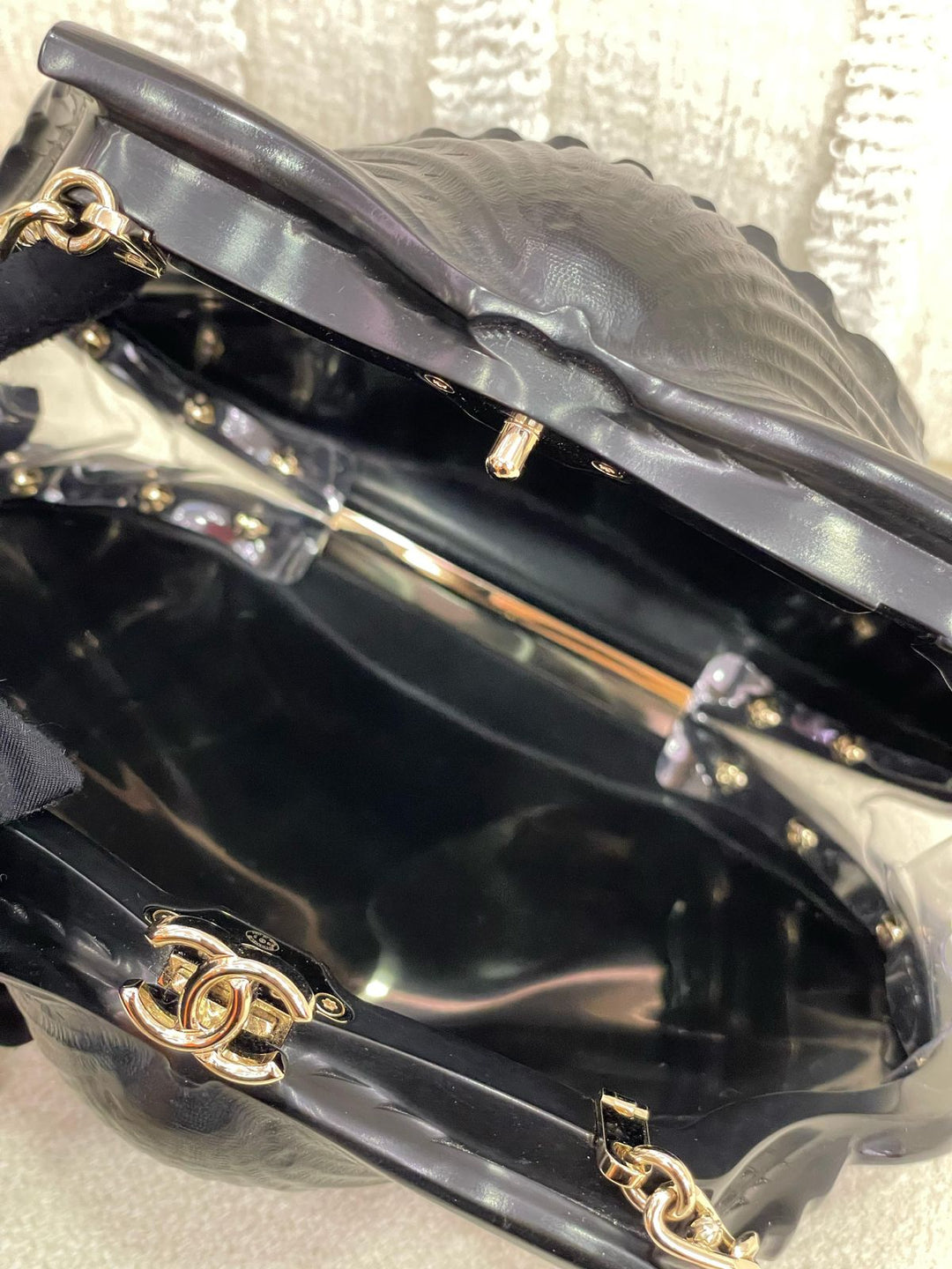 Chanel 19S Black Runway Shell Minaudiere
