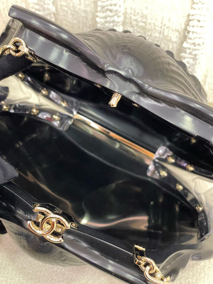 Chanel 19S Black Runway Shell Minaudiere