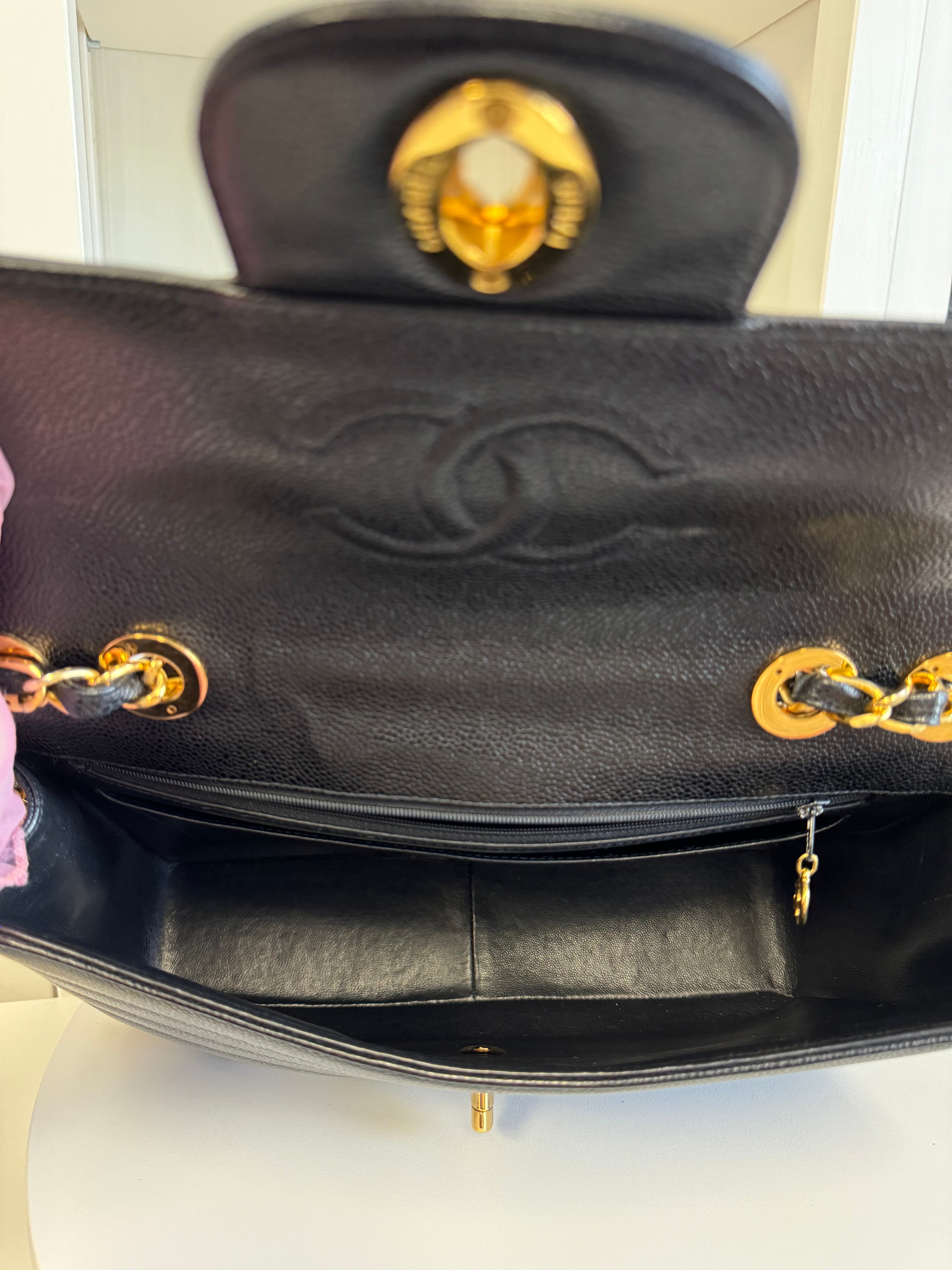 RARE CHANEL 1996 VINTAGE Caviar BLACK HORIZONTAL JUMBO CLASSIC