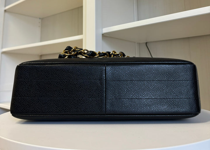 RARE CHANEL 1996 VINTAGE Caviar BLACK HORIZONTAL JUMBO CLASSIC FLAP BAG