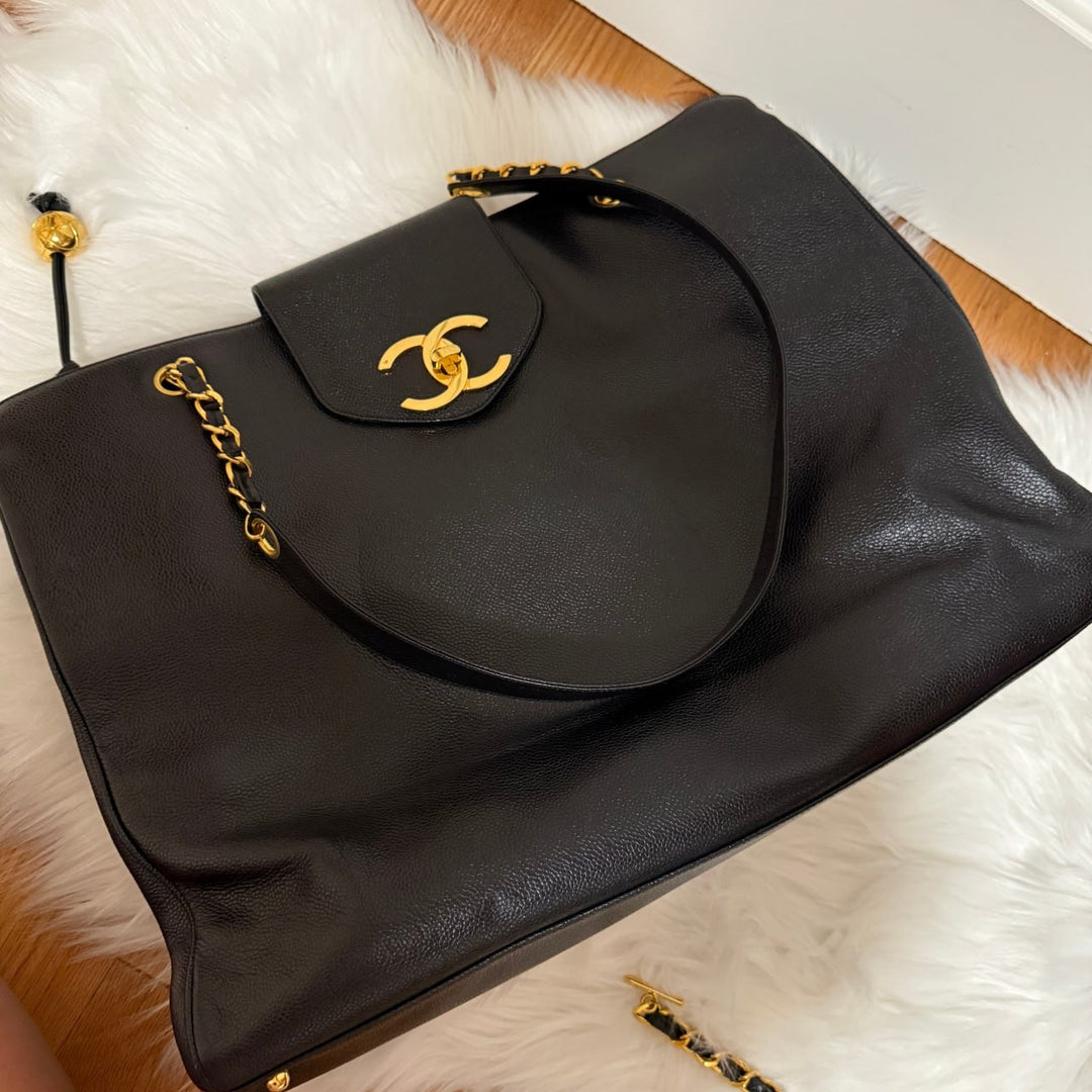 Chanel Rare Vintage Caviar XL Supermodel Tote