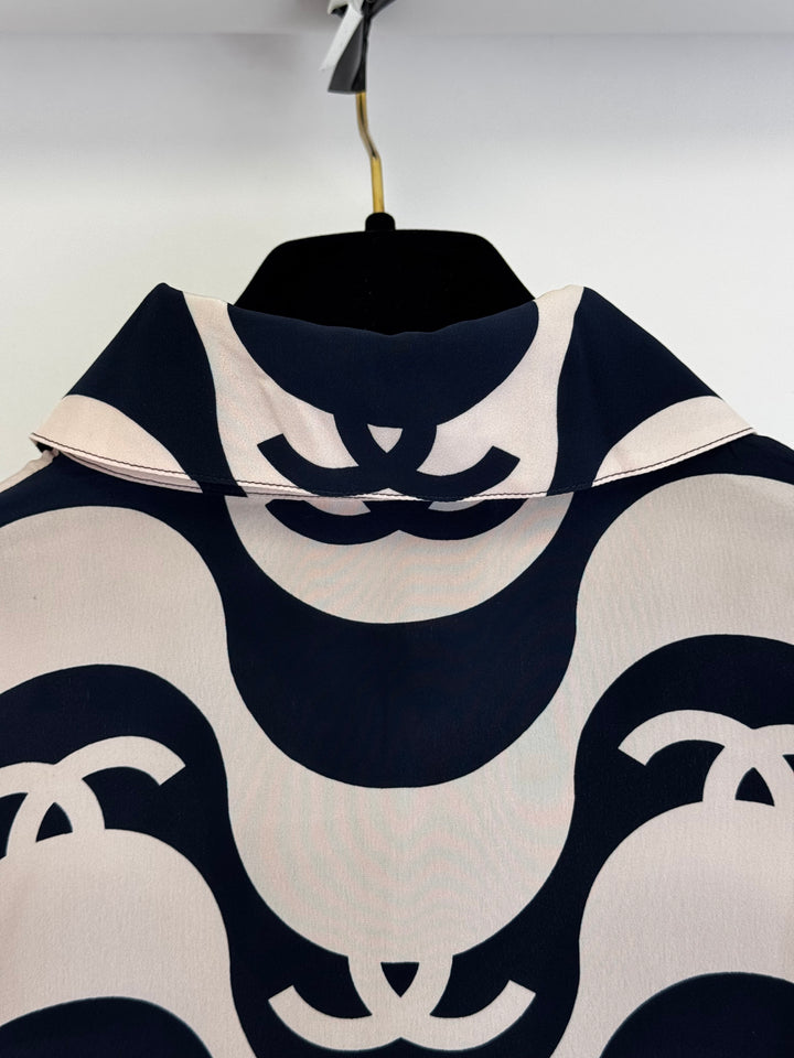Chanel 2021 Navy/Pink Silk Wave Shirt & Pants Set