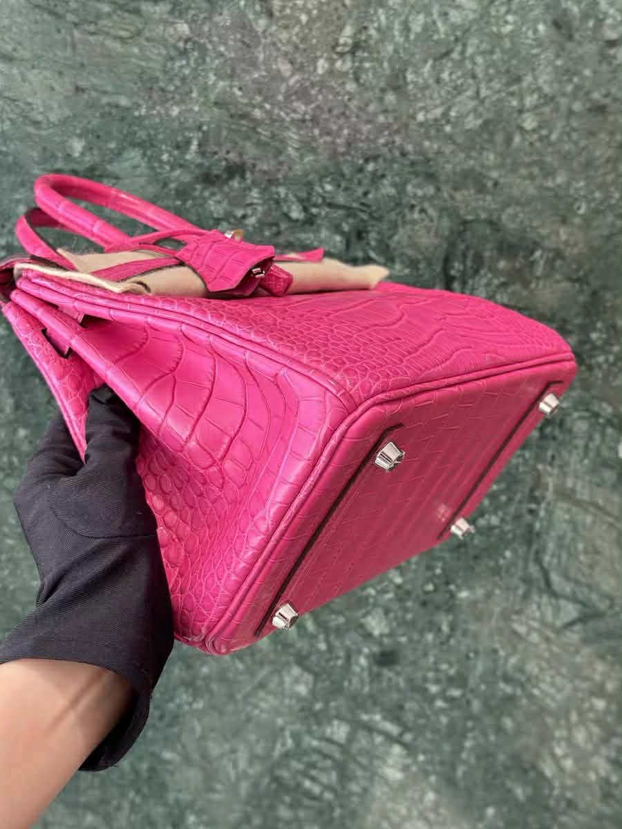 Hermès Birkin 25 Matte Alligator Rose Shocking Palladium Hardware