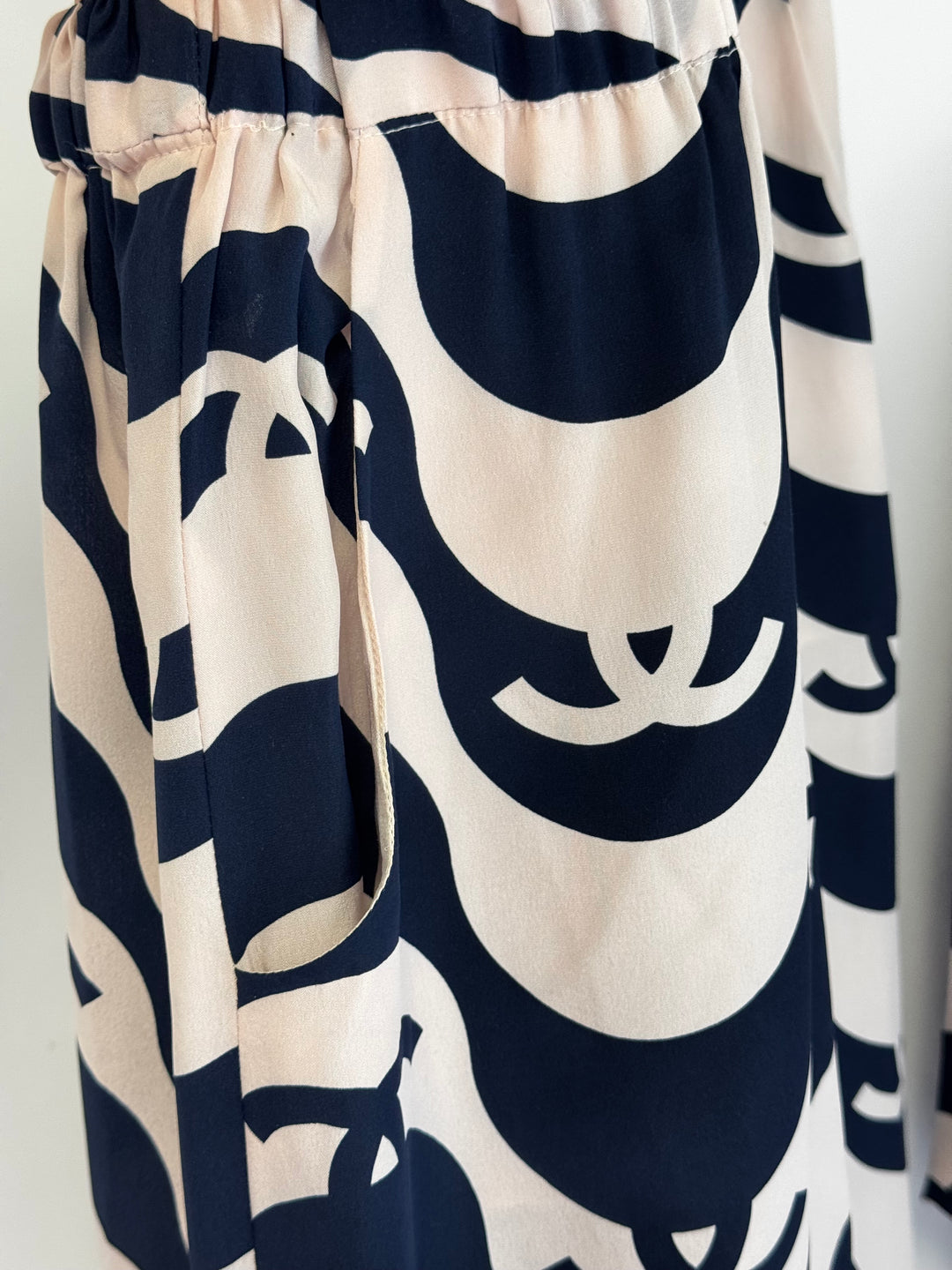 Chanel 2021 Navy/Pink Silk Wave Shirt & Pants Set