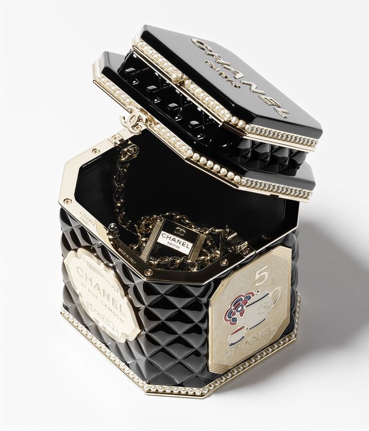 Chanel 2024 Paris Manchester Tea Box Minaudière