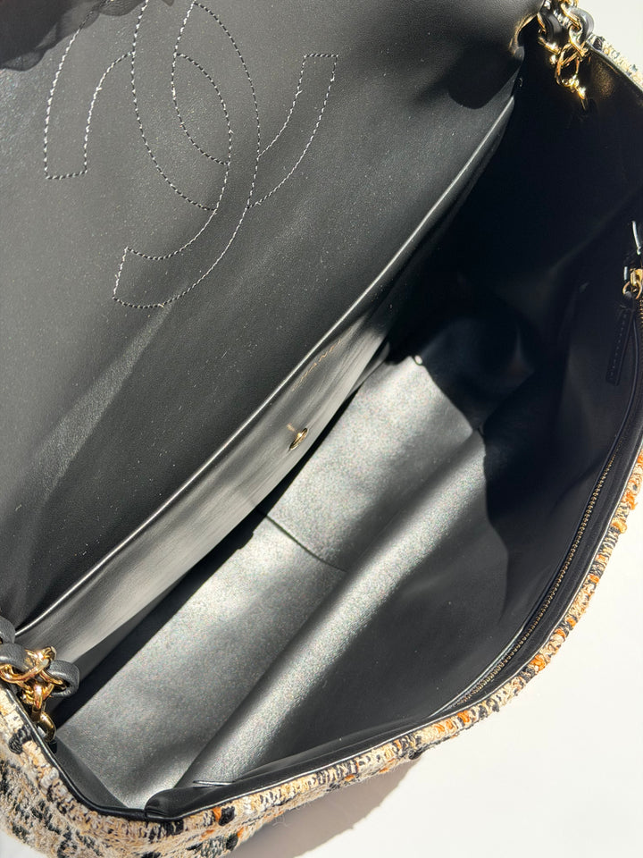 Chanel Maxi Flap Bag Brown Leopard Tweed Mixed Fibers Gold Tone Hardware Métiers D’Art 2026