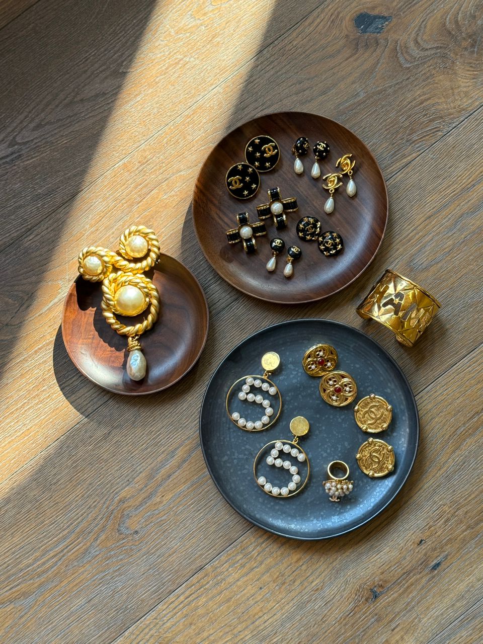 Chanel 1980s Iconic N°5 Faux Pearl Clip Earrings