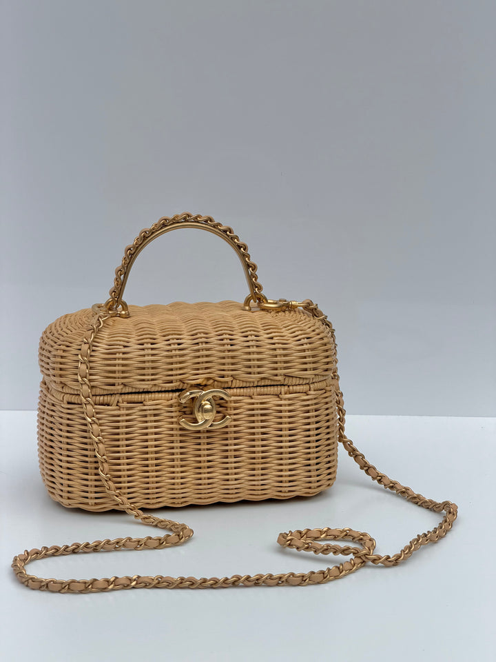 Chanel Cruise 2025/26 Braided Rattan Vanity Case