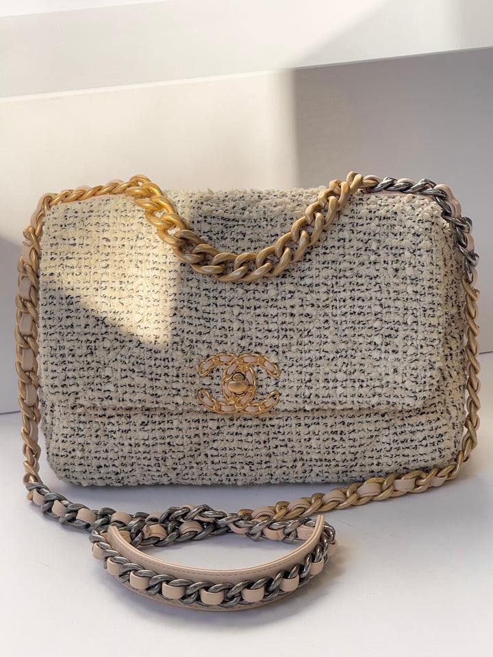 Chanel Small Houndstooth 19 Flap Bag