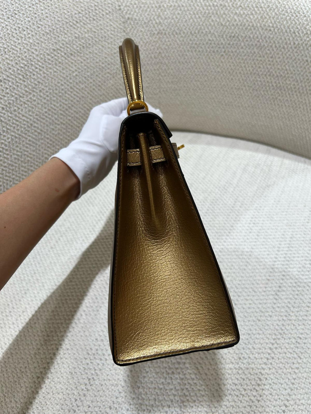 Hermes Limited Edition Bronze Chèvre Metallic Kelly 25 Sellier