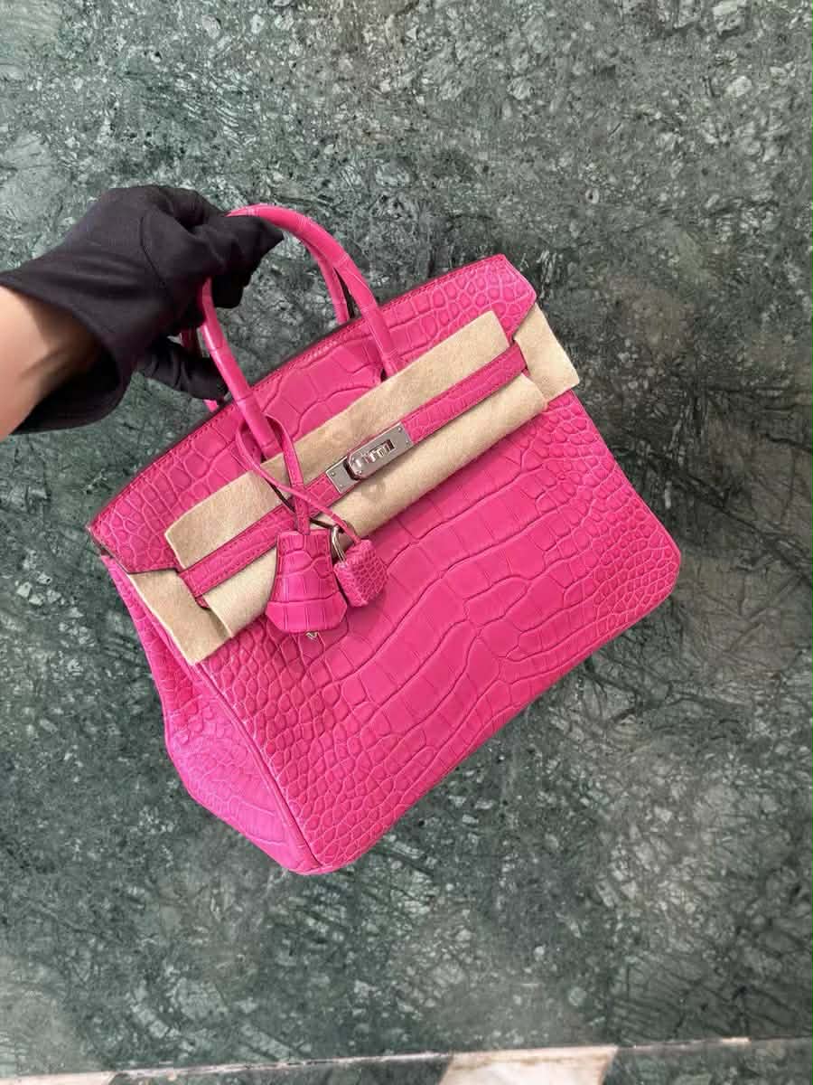 Hermès Birkin 25 Matte Alligator Rose Shocking Palladium Hardware