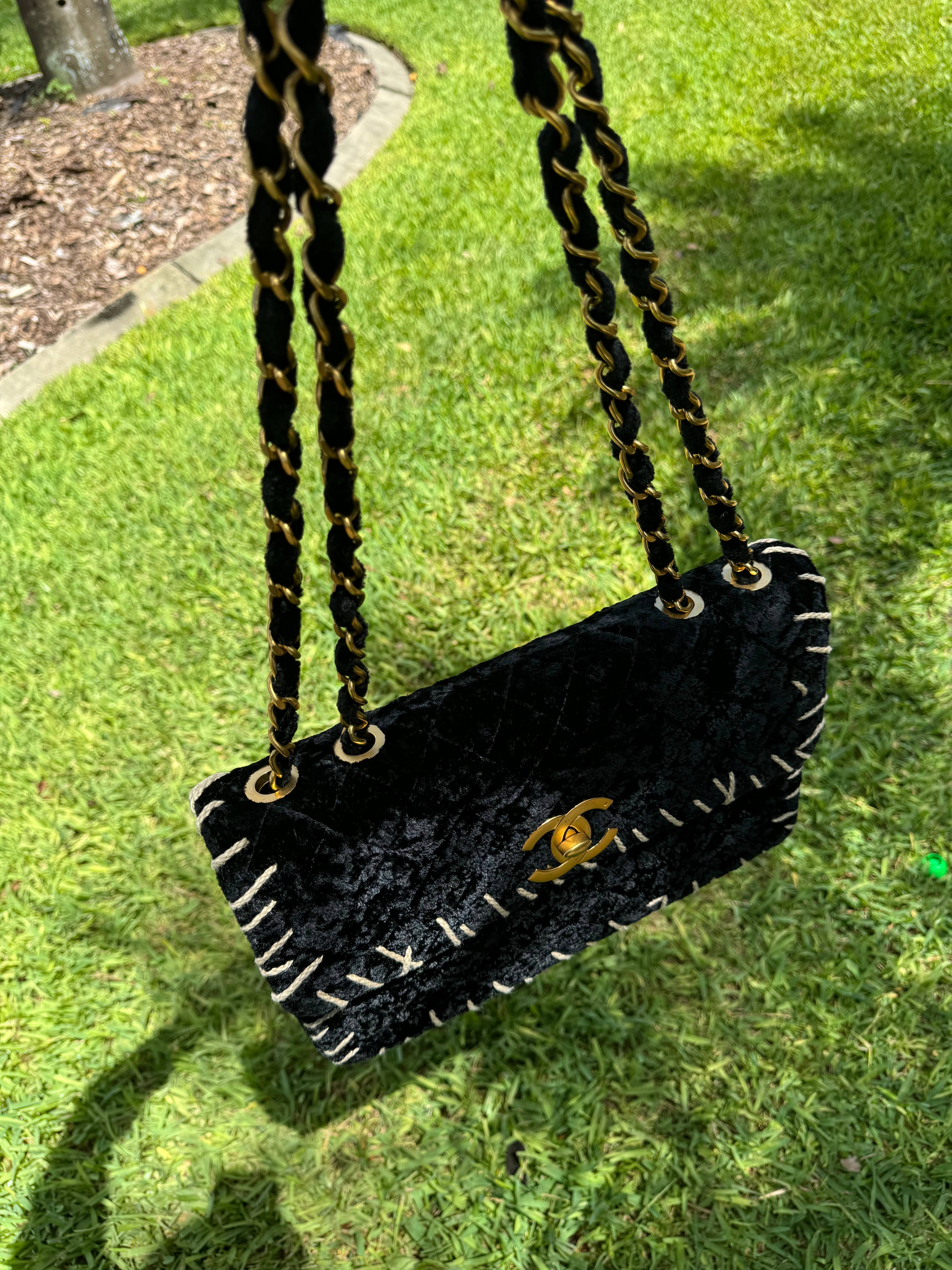 Chanel 1993 Black Velvet Whipstitch CC Flap Bag – Its A Luv Story