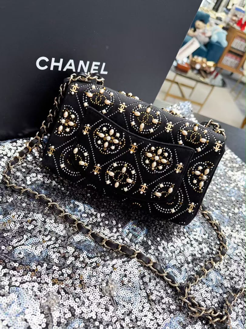 Chanel Pearl Strass CC Velvet Mini Flap Bag Black Velvet Light Gold Hardware 2021