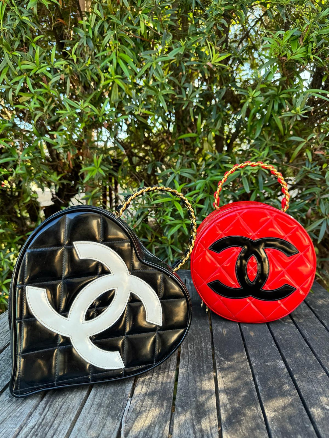 Chanel 1995 Red Patent Round Vanity