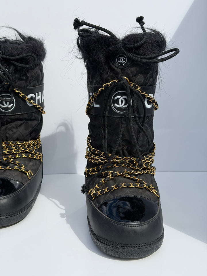 Chanel Apres Ski Moon Boots Black White 1993