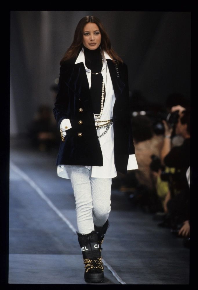 Chanel Apres Ski Moon Boots Black White 1993