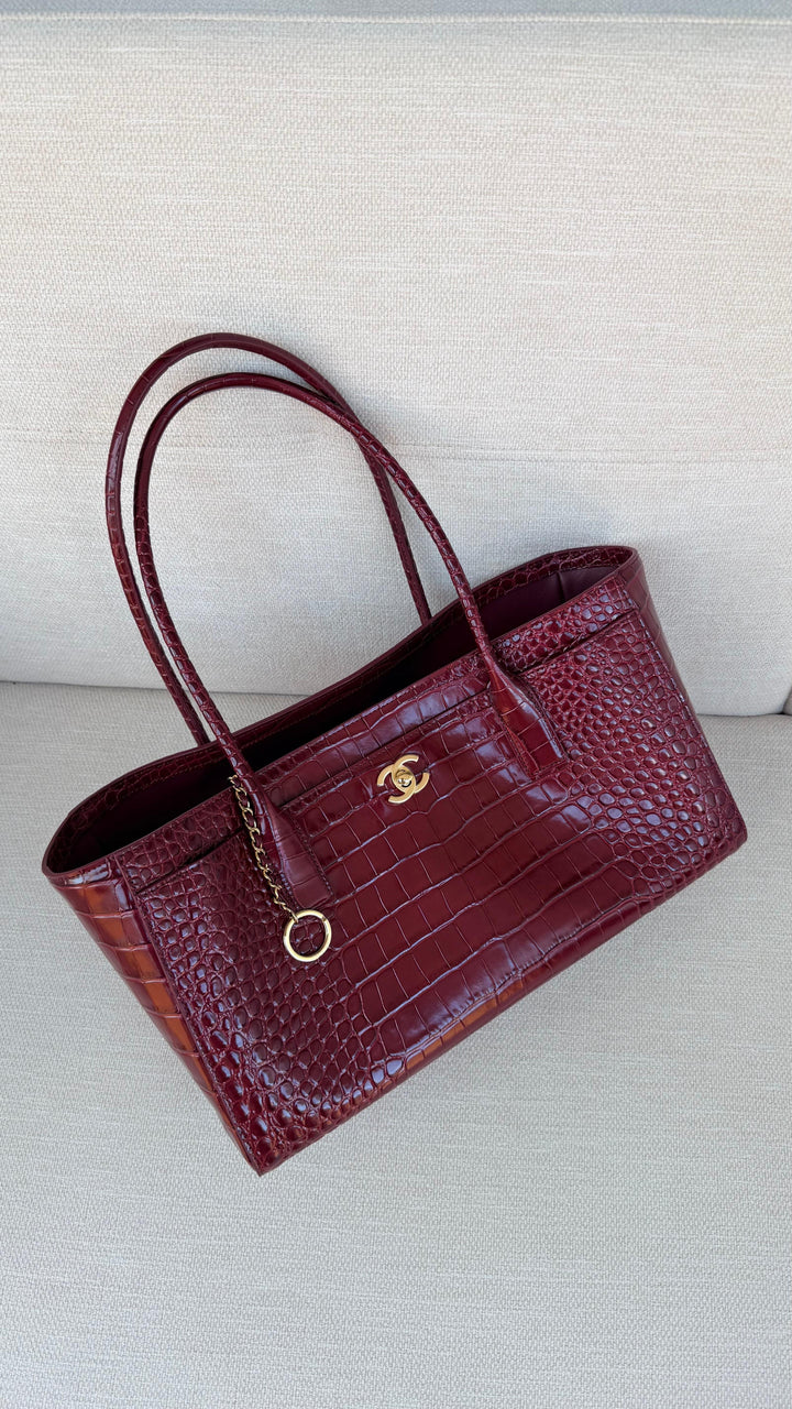 Chanel Small Shopping Bag Crocodile Embossed Calfskin Burgundy 2026