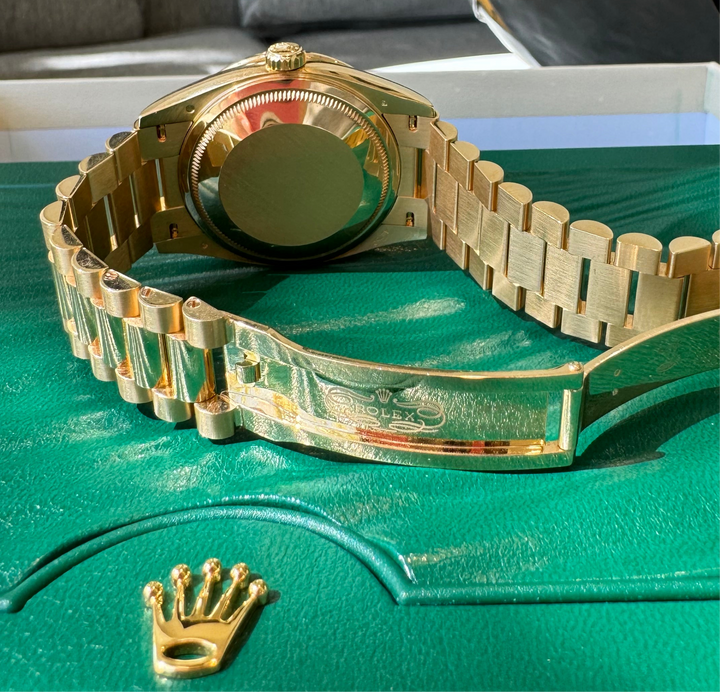 Rolex Day-Date 36mm Yellow Gold MOP Diamond Watch