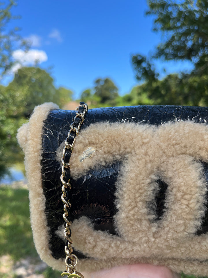 Chanel Black Shiny Crumpled Sheepskin and Shearling Mania Flap