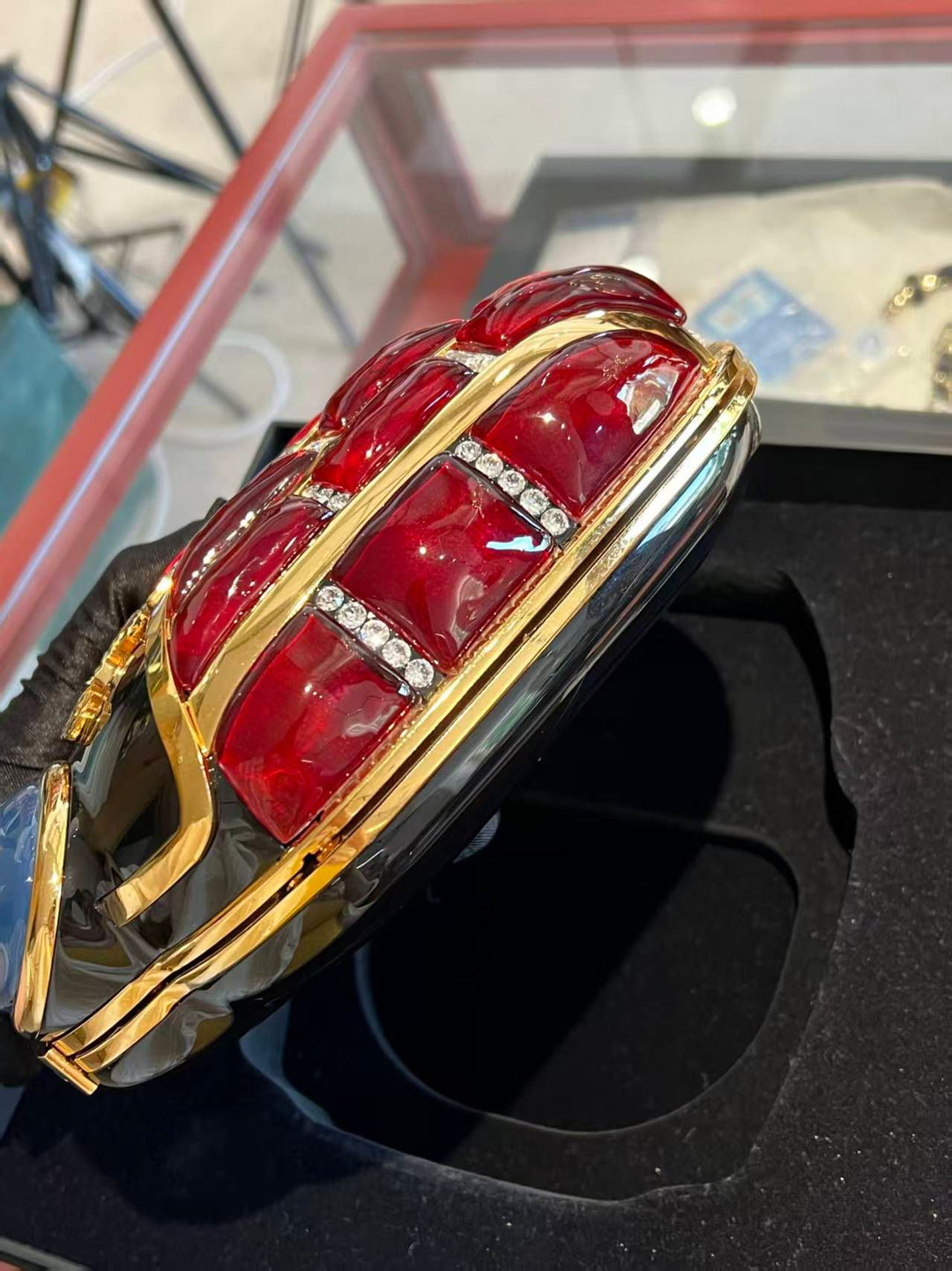 Chanel 2019 Scarab Minaudière Pre-Fall Métiers d’Art