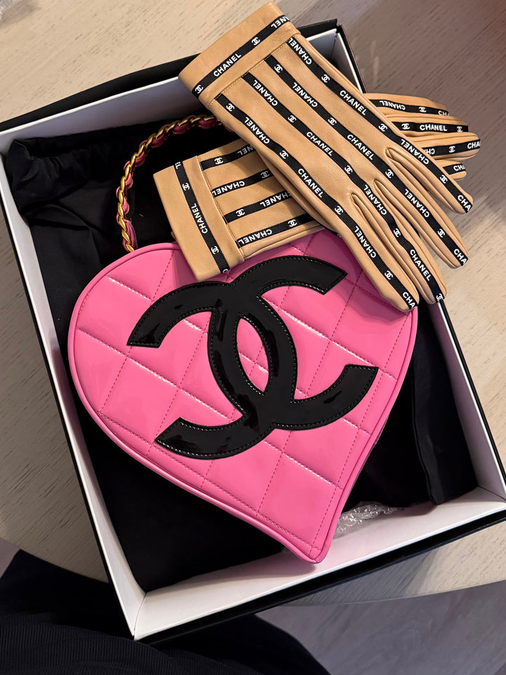 Chanel Vintage CC Logo Gloves