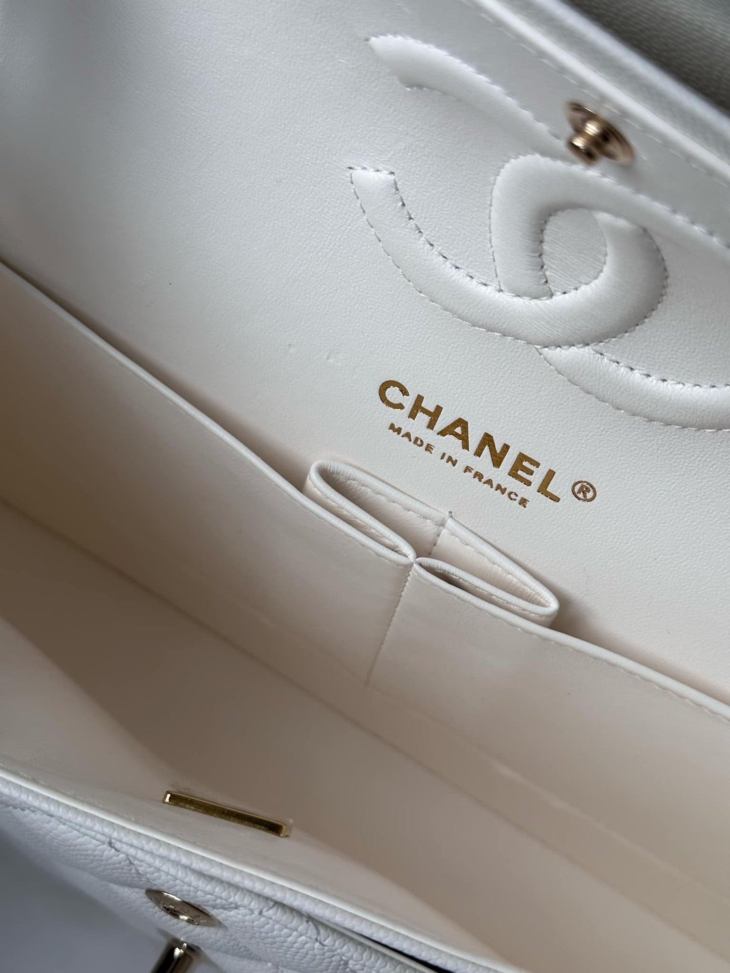 Chanel 22S Snow White Medium Caviar Double Flap Bag