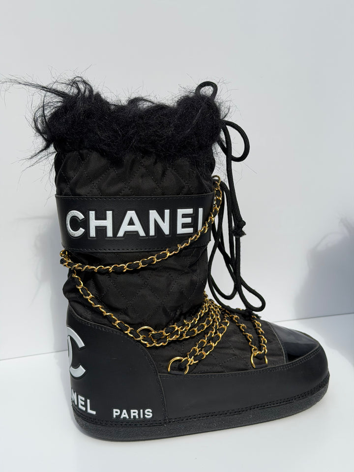 Chanel Apres Ski Moon Boots Black White 1993