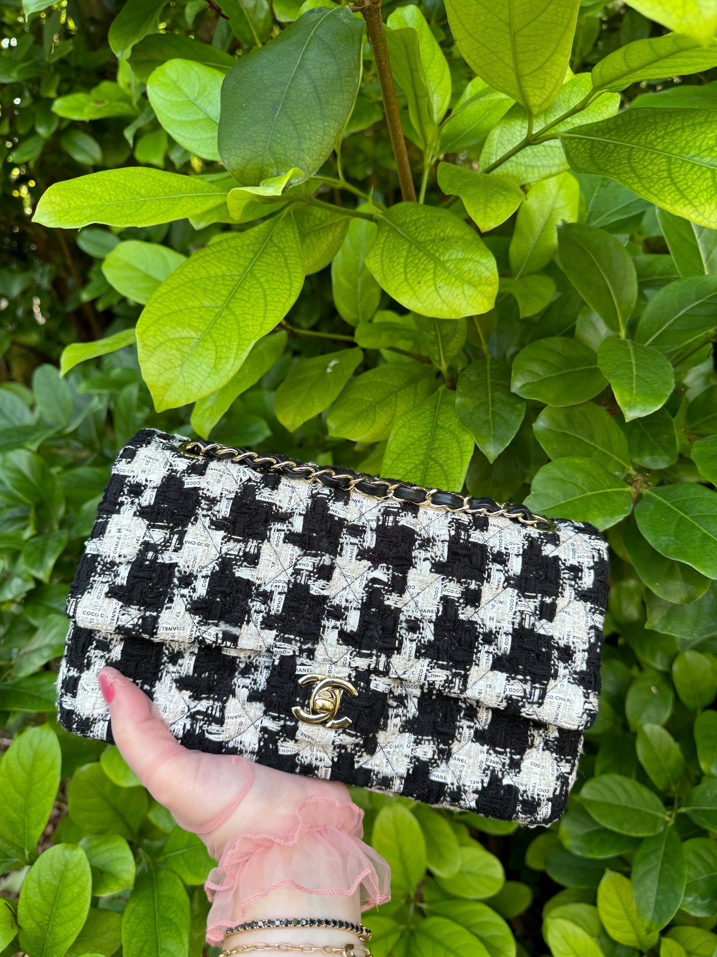 Chanel Ecru Medium Houndstooth Tweed Flap Bag