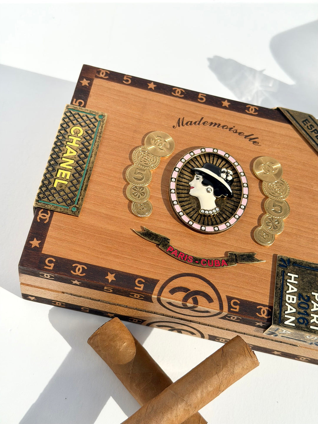 Chanel Havana By Night Cigar Box Minaudière 2017