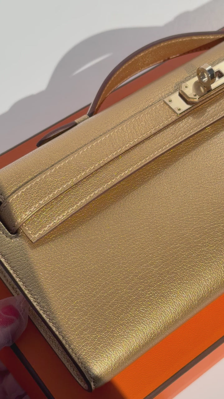 Hermes Kelly Cut Gold Metallic Chevre Dore